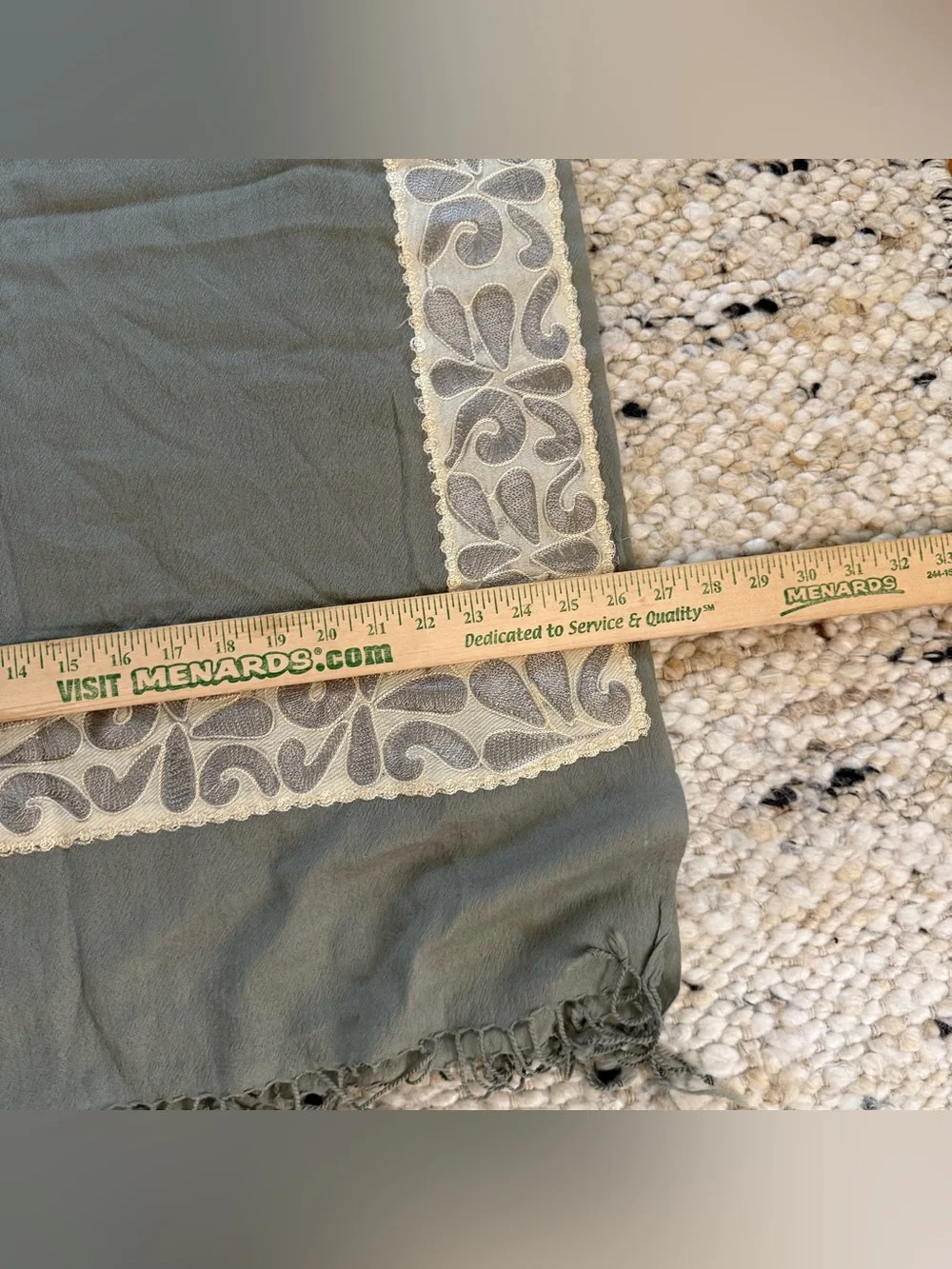 Kashmiri Pashmina scarf shawl green 26.5”x76”